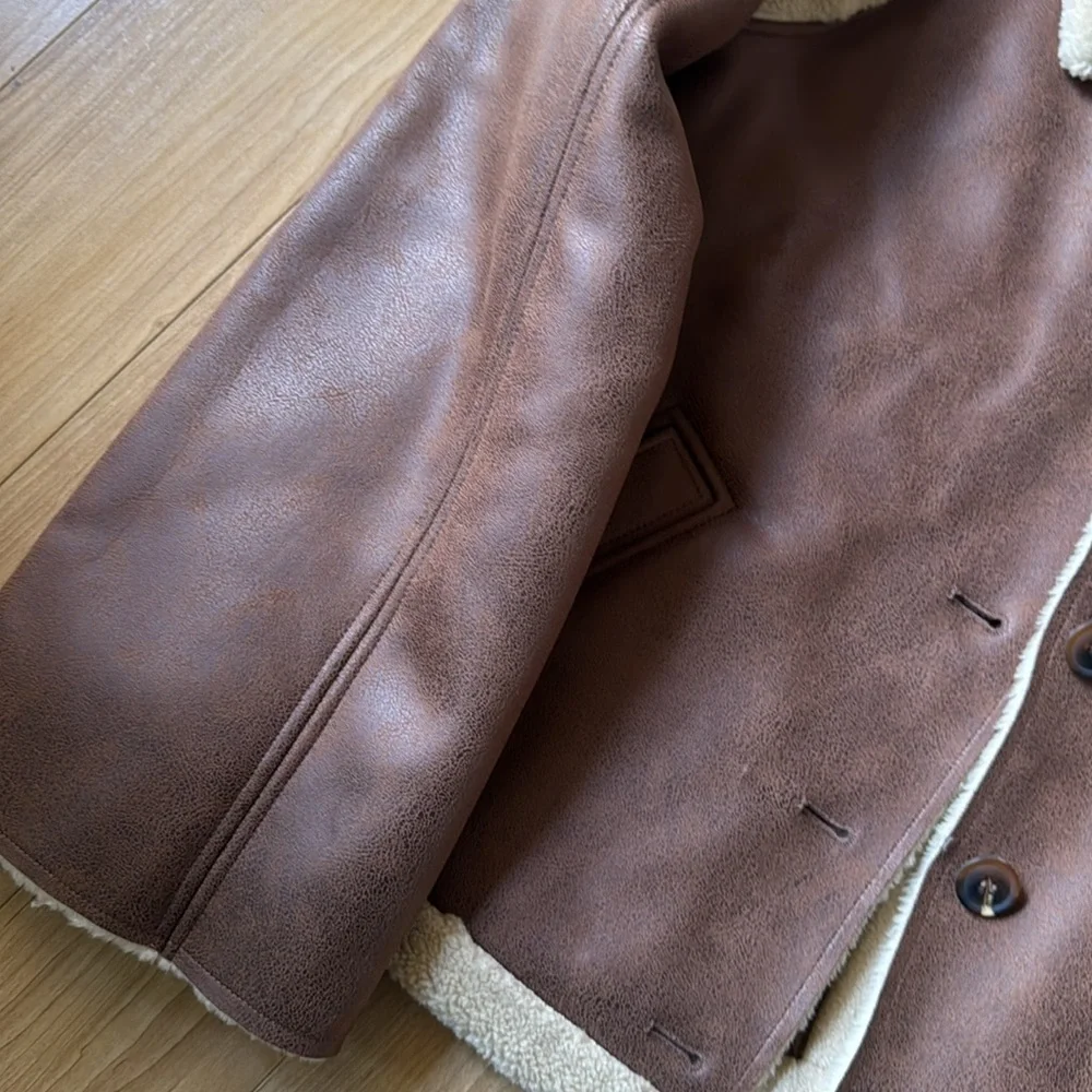 Bona Sherpa Jacket in Burnished Brown - Picture 4 of 8